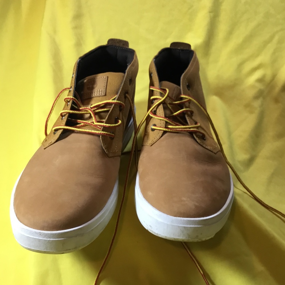 Timberland Men's Tan Davis Square Chukka Boots SZ 11 gently used